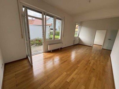 Großzügige & sanierte Wohnung mit sonniger Terrasse im Herzen von Süßen