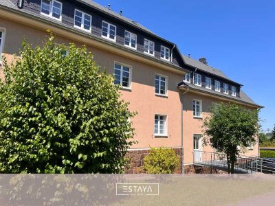 Hochwertig saniert - Barrierefreie 2-Zimmer-Wohnung mit Parkplatz direkt vor der Haustür