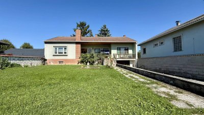 SONNIGER BUNGALOW MIT XXL KELLER UND TOP INFRASTRUKTUR