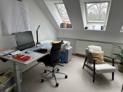 Schöne, zentrale 2-Raum-Wohnung mitten in Weimar, möbliert, befristet