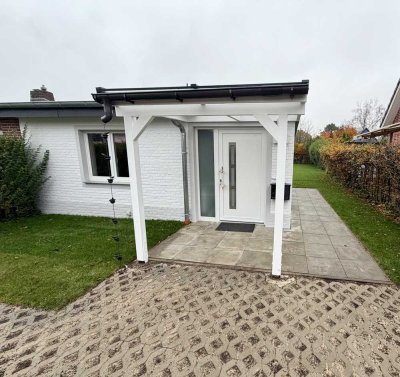 Frischsanierte Haushälfte, vollständig möbliert mit Parkplatz in Norderstedt/Garstedt