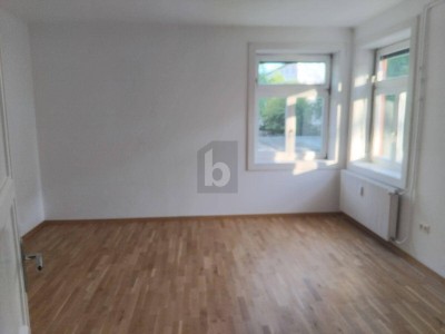 SEHR ZENTRAL IN RUHIGER LAGE