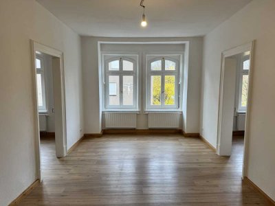 Exklusive 4,5-Zimmer-Altbauwohnung Erstbezug nach Generalsanierung in bester Lage