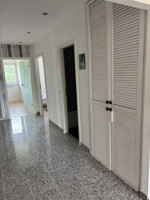 Exklusive, gepflegte 3-Raum-Wohnung mit gehobener Innenausstattung mit Balkon in Mühlheim