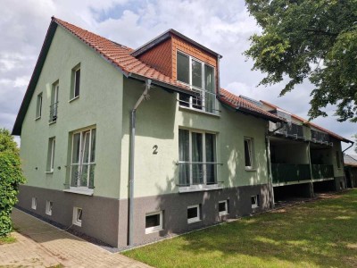 Schöne sonnige 2 Zimmerwohnung in 17209 Leizen, Schloßstraße 2