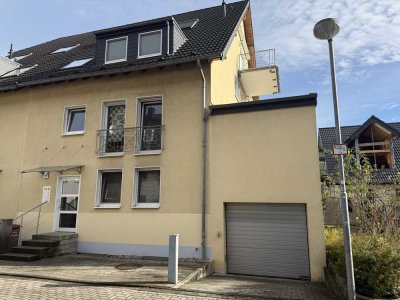 Große Eigentumswohnung in Ratingen Süd mit Garten