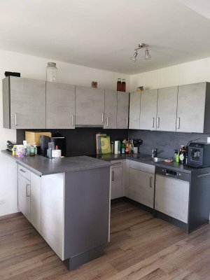 ZENTRALE LAGE, VOLLSTÄNDIG RENOVIERT, SEHR HELL