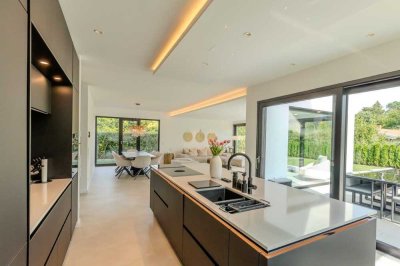 *Exklusive Villa mit Blick auf den Petersberg*