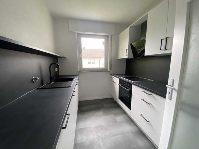 Frisch renovierte 4-Zi-Wohnung in ruhiger Lage mit Balkon und neuer Küche