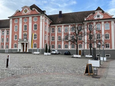 "Historisches Stadthaus mit amtlich genehmigten Ferienwohnungen..."