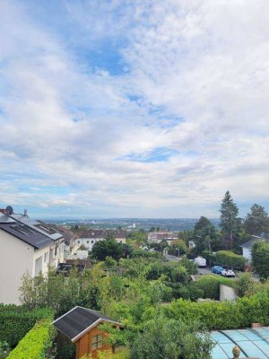 Freudenberg - wie ein Penthouse und ein Haus mit Garten