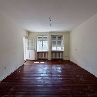 Tolle Altbauwohnung mit Südausrichtung - große Küche mit Essplatz