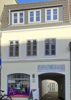 Exklusive Penthouse-Maisonette Whg. mit Dachterrasse – stilvoll wohnen im Herzen Flensburgs