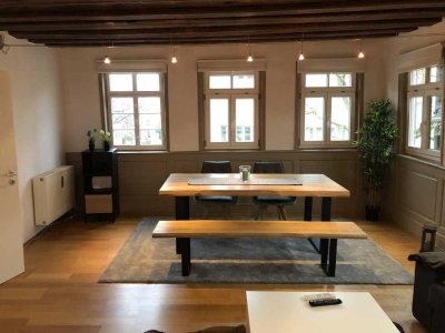 Wunderschöne, vollmöblierte 2 Zimmer Wohnung in der Mitte von Ditzingen