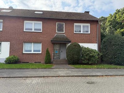 Haus mit zwei separaten Wohneinheiten; Zweifamilienhaus