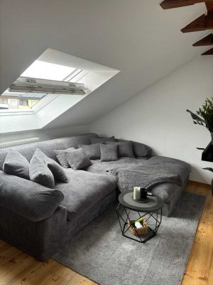 schöne, gepflegte 2 Zimmer DG Wohnung in Schauenburg Hoof zu vermieten