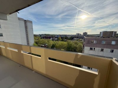 Sanierte 3-Raum-Wohnung mit großem Balkon