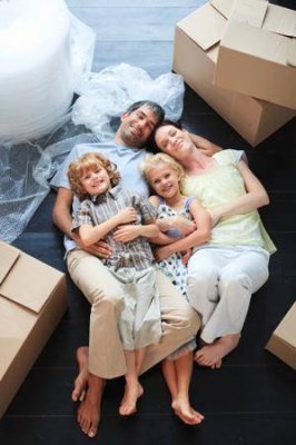 neuwertige 4-Zimmer-Wohnung mit 2 Loggien - guter Zustand