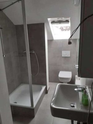 Modernes & Möbliertes WG Zimmer in Top Innenstadtlage Wiesbaden