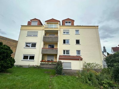 2-Zimmer-Dachgeschosswohnung, Balkon, ruhige Lage im alten Ortskern von Eschborn - Bitte Texte lesen