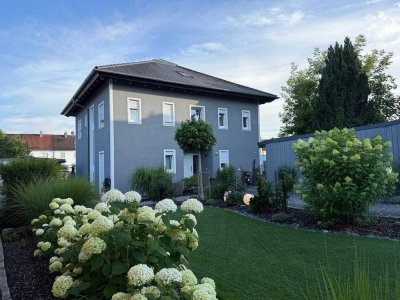 Exklusive Familienvilla mit Pool & und großem Garten in Landau an der Isar