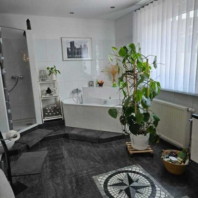 Sandhofen - sanierte Doppelhaushälfte mit Garten