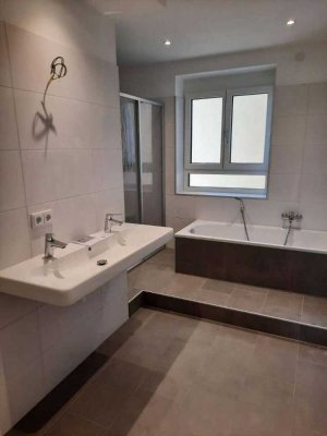 Ansprechende und gepflegte 2-Raum-Wohnung mit Balkon und Einbauküche in Mülheim an der Ruhr