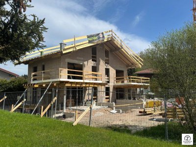 Wohnen auf 2 Ebenen mit Sonnen-Terrasse u. Fernblick in Seekirchen