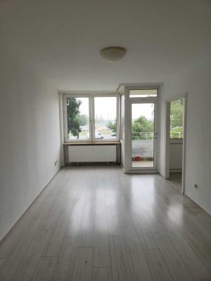 geräumige 1-Zimmer-Wohnung mit Balkon in Celle