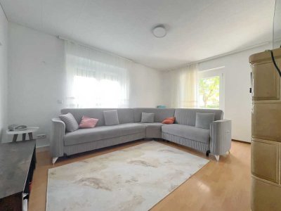 HELLE 3-ZIMMER-EG-WOHNUNG MIT BALKON UND STELLPLATZ
- in ruhiger Randlage von Denkendorf