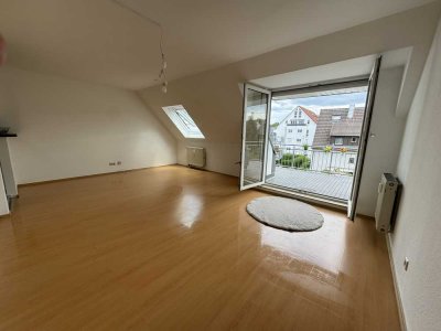 Neu renovierte 3-Zimmer-Maisonette-Wohnung mit EBK in Neuhausen auf den Fildern