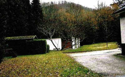 Brohl-Lützing Einfamilienhaus (Bungalow) mit Schwimmbad, Gästehaus, Wald- und Wiesenfläche