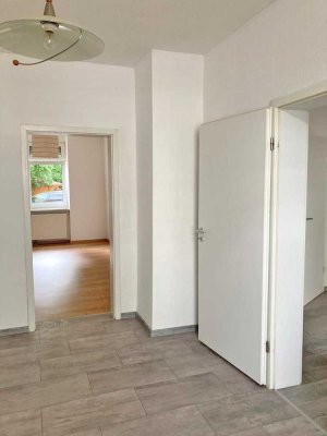 POCHERT IMMOBILIEN - Schöne Single-Wohnung im Altbau KL-City / Nähe Adolph-Kolping-Platz
