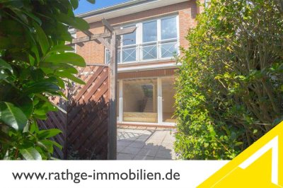 Geesthacht: Helles Mittelreihenhaus mit Teilkeller, Carport und sonniger Süd-West-Terrasse!
