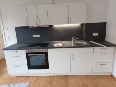 2-Zimmer Wohnung im 1. OG mit Balkon und EBK in Bad Heilbrunn