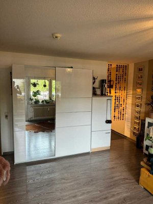 Helle 1-Zi. Wohnung mit Balkon