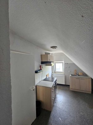 Stilvolle 2-Raum-DG-Wohnung in Bad Vilbel - Dortelweil