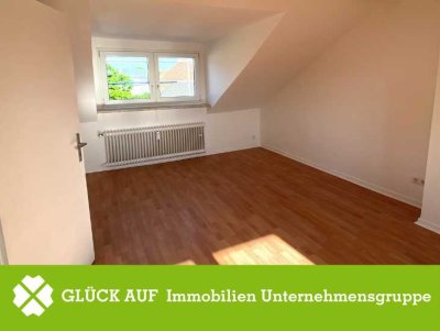 Lichtdurchflutete 3,5-Zimmer-Dachgeschosswohnung in Duisburg-Ruhrort