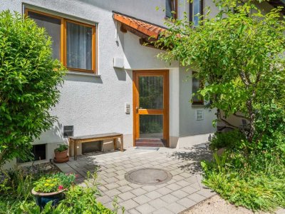 Ansprechende Maisonettewohnung mit Haus-Charakter und Garten in ruhiger Lage