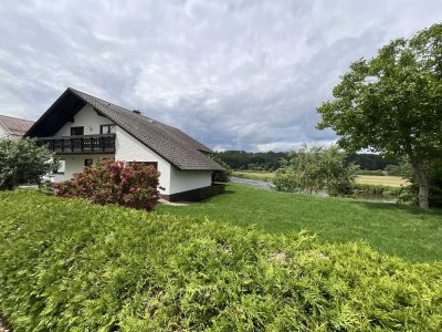 Traumhaftes Familienhaus mit Garten in idyllischer Natur - nur 15 Autominuten von Regensburg