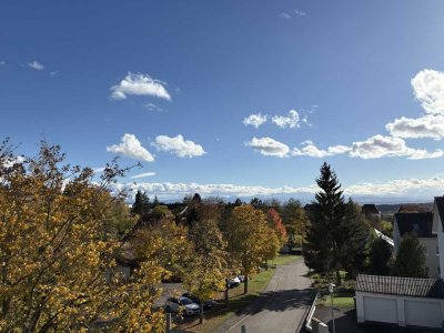 4 Zimmer Dach-Geschoss-Wohnung in einem Neubau mit Alpenpanorama