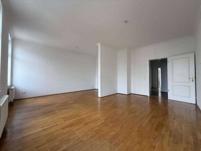 *** 3 Zimmerwohnung mit Balkon, Parkett und Aufzug! ***