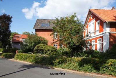 Einfamilien-Doppelhaushälfte mit Einliegerwohnung - provisionsfrei