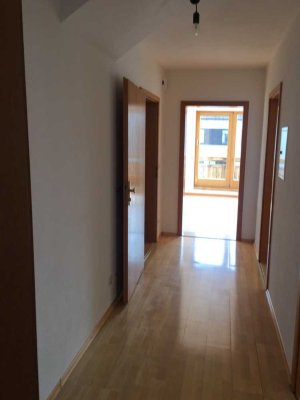 Süße 2 1/2 Zimmerwohnung in Eichenau