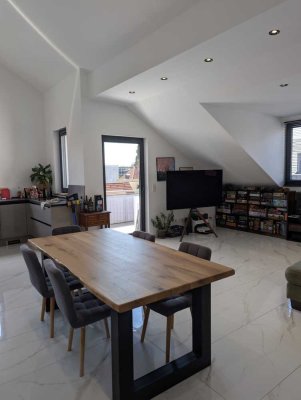 Neubau (2023): Traumwohnung mit 2 Bädern, Balkon, Fußbodenheizung