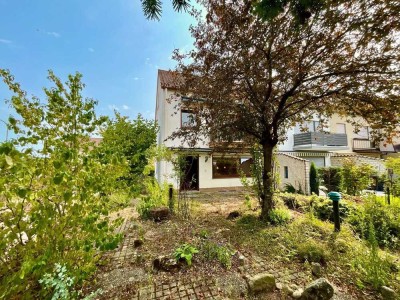 Fröhliches Reihenendhaus mit schönem Garten sucht eine neue Familie