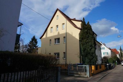 Helle 2-Zimmer-Wohnung mit Balkon in Oberesslingen
