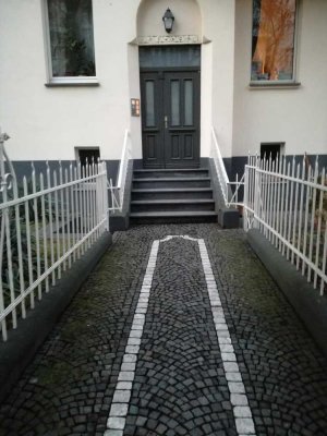 Stilvolle Work-Life-Balance Altbauwohnung in Wiesbadener Toplage