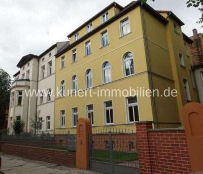 Herrliche 5-Zimmer-Wohnung mit Balkon im 1. OG im halleschen Mühlwegviertel zu verkaufen