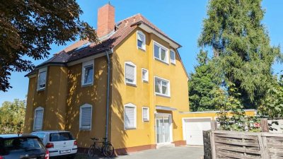 Helle 2-Zimmer-Wohnung mit Balkon und Garage! Sofort frei!